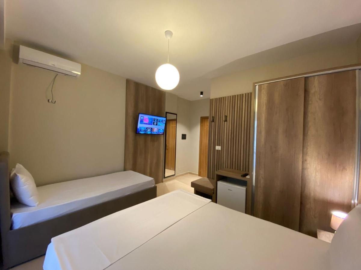 Rumar Hotel Durrës Eksteriør bilde