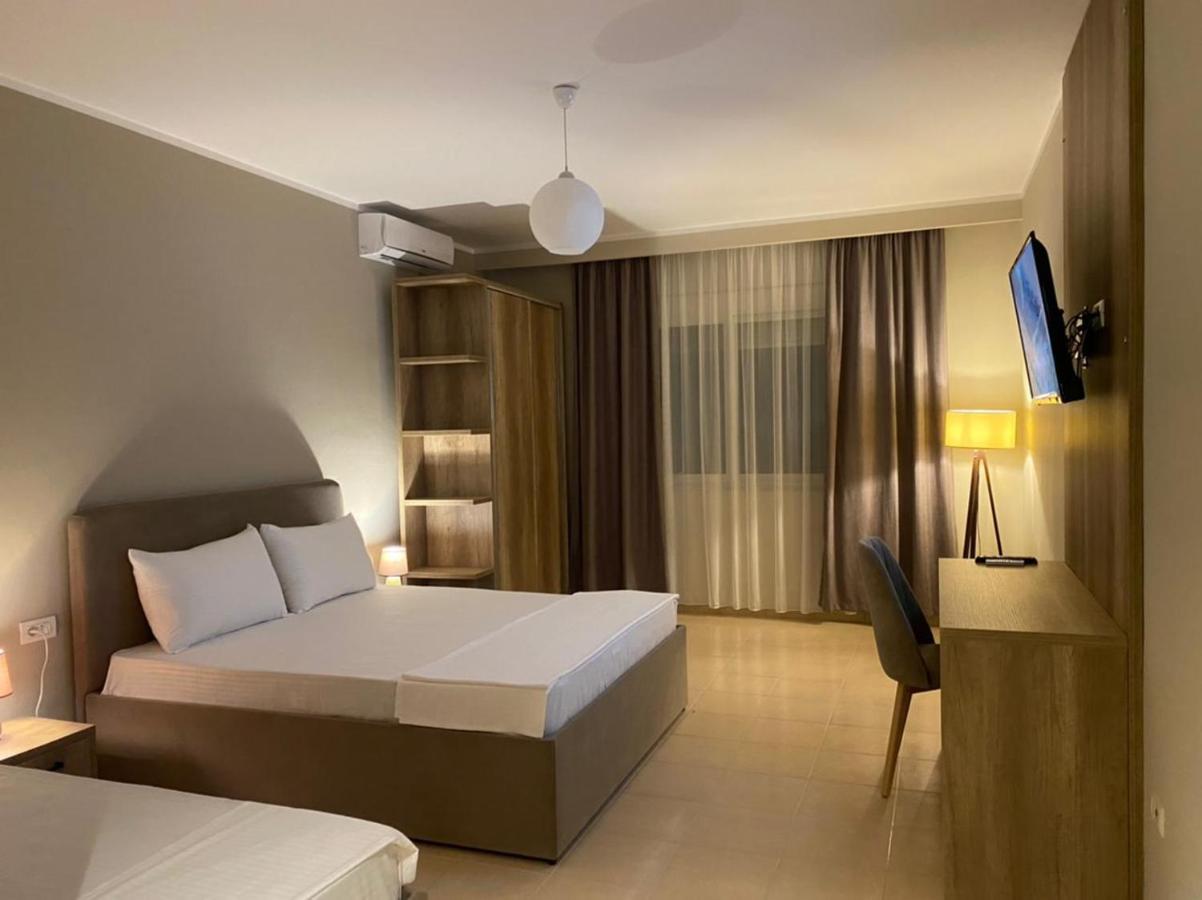 Rumar Hotel Durrës Eksteriør bilde