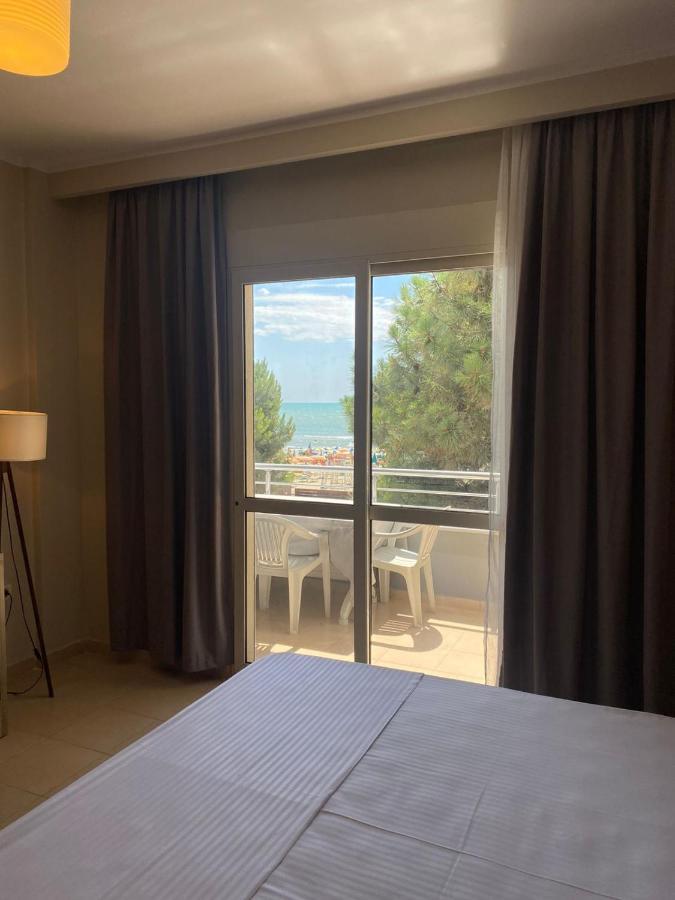 Rumar Hotel Durrës Eksteriør bilde