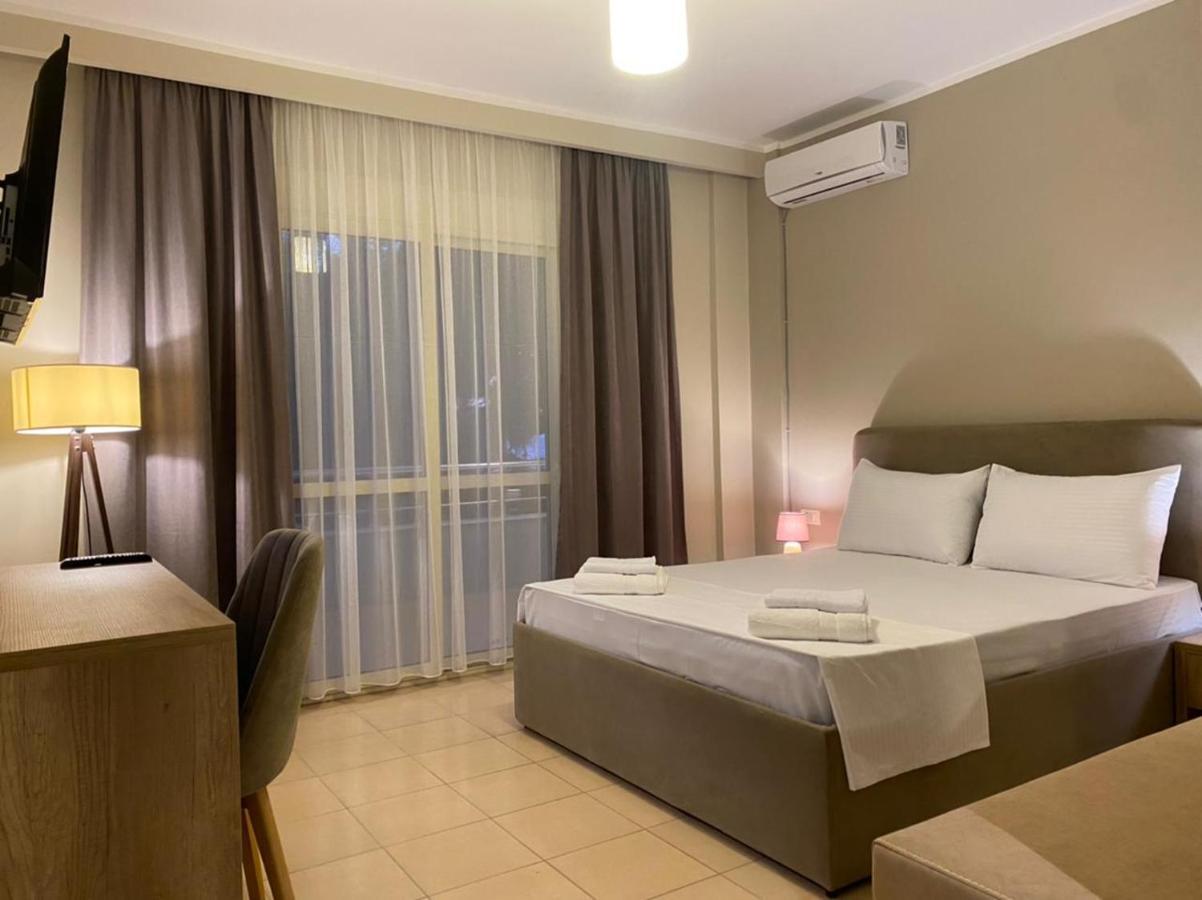 Rumar Hotel Durrës Eksteriør bilde