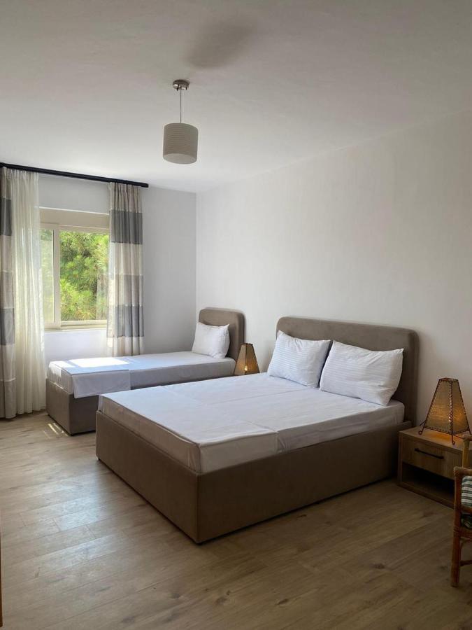 Rumar Hotel Durrës Eksteriør bilde
