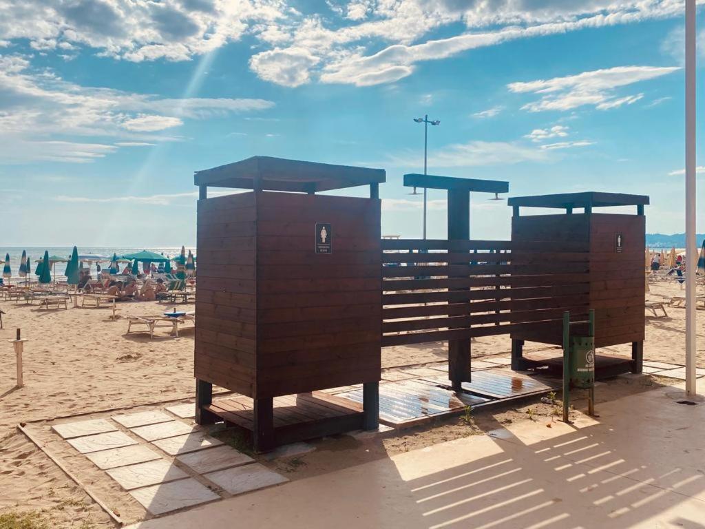 Rumar Hotel Durrës Eksteriør bilde