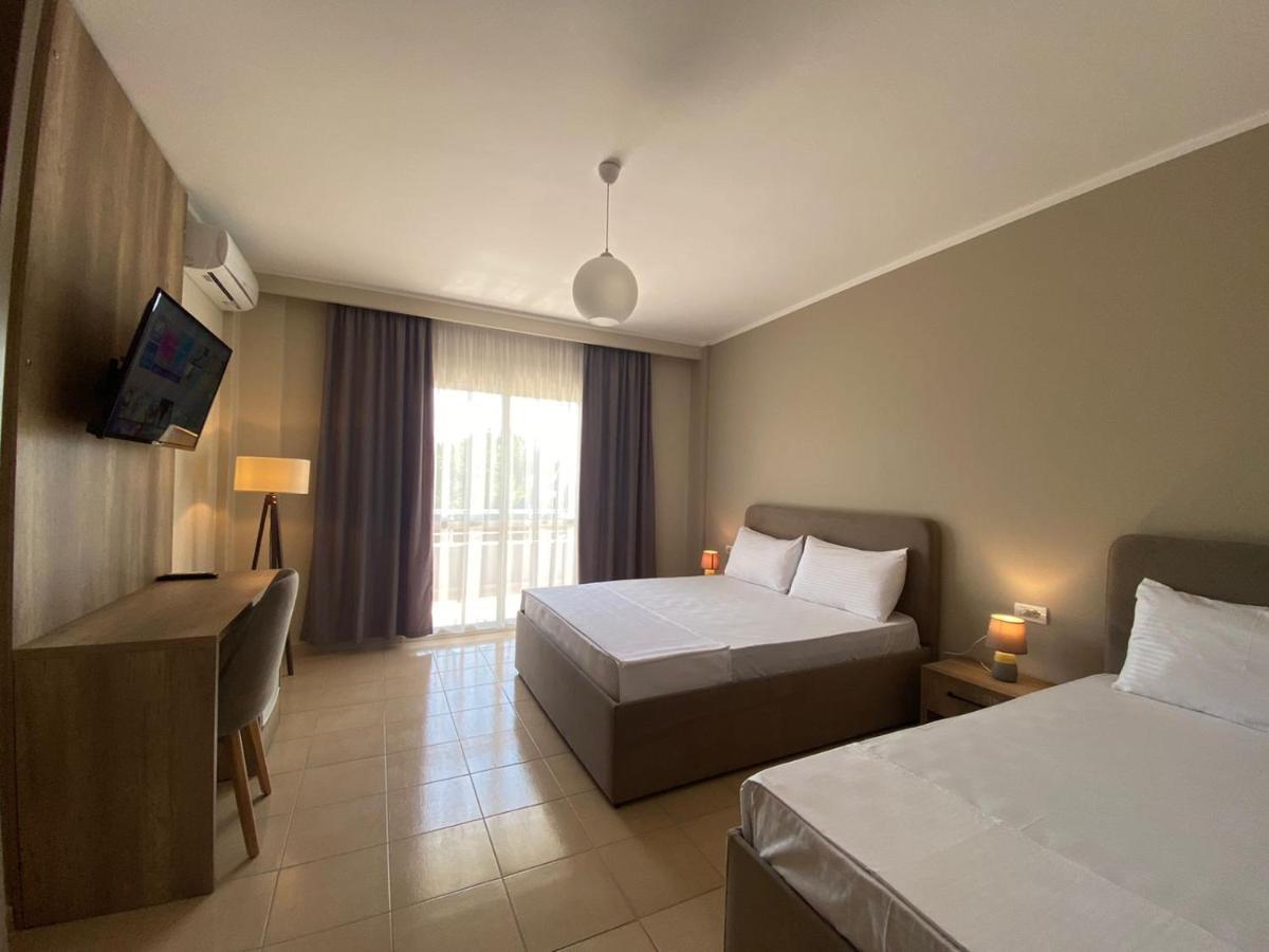 Rumar Hotel Durrës Eksteriør bilde