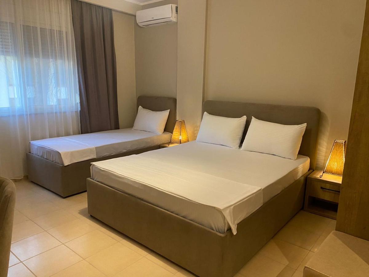 Rumar Hotel Durrës Eksteriør bilde