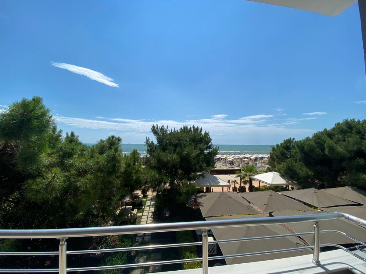 Rumar Hotel Durrës Eksteriør bilde